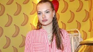 Einschläfernde sendung auf pro sieben. Cheyenne Ochsenknecht Spricht Uber Dunkelste Zeit In Ihrem Leben