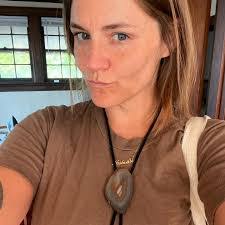 Erin Rae's Instagram, Twitter & Facebook