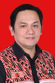 Abbas Farhat's Instagram, Twitter & Facebook