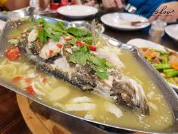Wokade risnudlar med kyckling, purjolök, böngroddar, ägg, citron & malda jordnötter. Baan Thai 2 Seafood Restaurant Kuchai Lama I Come I See I Hunt And I Chiak