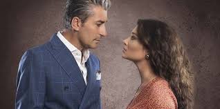 Paramparca Dizisi Intizar Su Gibi Gozlerin Yagmur Bahar Sarkisi Dizisinde Calan Sarki Sarki Sozleri Sarkisozleri Parampa Celebrities Actors Couple Photos