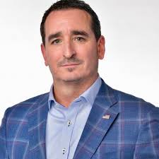 Tractor Supply CEO Hal Lawton goes one-on-one with Jim Cramer