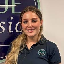 Morris Blackburn's Instagram, Twitter & Facebook