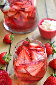 Here are the best choices for any occasion. 30 Before Dinner Drinks Ideas Drinks Cocktails Yummy Drinks