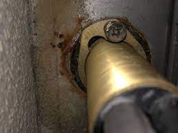 Before attempting to remove the faucet aerator, make sure to plug up your sink. Delta Kitchen Single Handle Faucet Removal