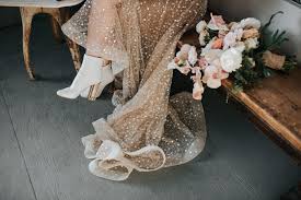 Take the quick wedding quiz from the knot to find the perfect wedding dress, pantsuit or jumpsuit for you! 7 Wedding Dress Trends For 2020 Junebug Weddings