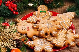 La pour donner l'effet d'une vrai bûche en bois, j'ai coupé un morceau du gâteau roulé et je l'ai placé sur le dessus. Comment Faire Des Biscuits De Noel Faciles En 15 Recettes Originales
