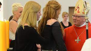 2018 gab es in deutschland 171.336 erstkommunionen und 132.941 firmungen. Wieso Weshalb Warum Firmung Im Bistum Munster