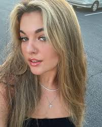 Faith Yarbrough's Instagram, Twitter & Facebook