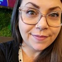 Shana Carver's Instagram, Twitter & Facebook