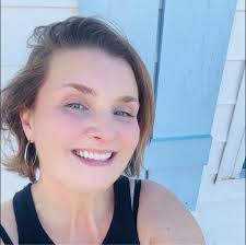 Amber Crites's Instagram, Twitter & Facebook