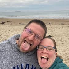 Join us for Father's Day this Sunday ! Try our Turkey dinner or one of our  delicious steaks 🥩 open 11 to 8