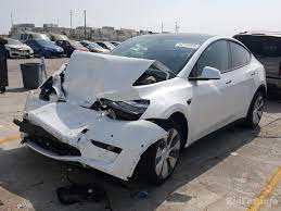 It is the second vehicle based on the model 3 sedan platform. Tesla Model Y 2020 White Vin 5yjygdee9lf055529 Free Car History