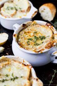 This French Onion Soup Recipe Is So Delicious Perfect For Fall Recipe Homemade French Onion Soup Classic French Onion Soup French Onion Soup Recipe