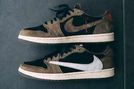 On Feet With Travis Scott S Air Jordan 1 Low Sneaker Travis Scott Shoes Sneakers Men Fashion Jordan 1 Low