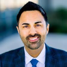 Hector Gil's Instagram, Twitter & Facebook