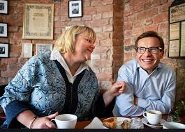 Ulf kristersson är moderaterna nya ledare, vid hans sida finns frun birgitta.nu berättar de om om kärleken och hur de äntligen blev föräldrar till tre flickor. Gastskribent Carl Johan Ljungberg M Den Vata Trasan Det Goda Samhallet