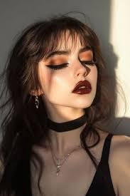 Petra Lozano's Instagram, Twitter & Facebook