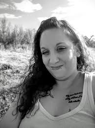 Are there any photographers who have an option for gift certificates? I  want to get my mom one for a grandma/granddaughter session. 🙂 TIA