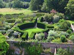 Be At One With Your Garden Julian Tatlock Landscape Garden Design