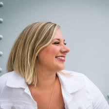 Capri Barnes Hemsworth (@capri.hemsworth) • Facebook