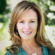 Amelia Scott's Instagram, Twitter & Facebook