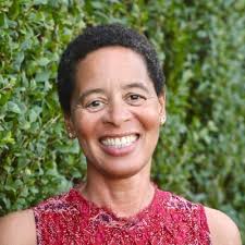 Elizabeth McHenry (@elizmchenry)