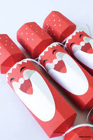 Dafür müssen sie aber auch etwas tun: Diy Knallbonbon Als Lachenden Nikolaus Selber Basteln Mit Vorlage Papershape