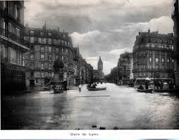 Inondations De Paris En 1856 Au Fond La Gare De Lyon Gare De Lyon Paris Photo Paris