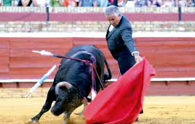 José Luis Galloso 50 años de alternativa y Andrés Roca Rey tres orejas y  puerta grande en Aranjuez