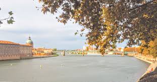 Elle fait des courses au supermarché de son quartier. Que Visiter En Un Week End A Toulouse En Famille La Bougeotte En Famille