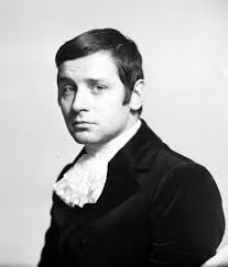 Gdyby żyła, pisarka Ewa Nowacka kończyłaby dziś dziewięćdziesiąt lat. To  ona napisała m.in. powieści: "Małgosia contra Małgosia" (pewnie Państwo  pamiętacie tę jej cudną inscenizację w Teatrze Telewizji w 1980 r. z Ewą