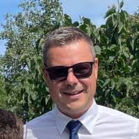 100+ "Mike Reisinger" profiles