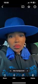 Happy Saturday beautiful divas!!!Serving you the blues today ♥️♥️♥️