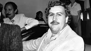 Fakir bir çiftçinin oğlu iken, hırsı ve acımasızlığıyla 35 yaşında dünyanın en güçlü ve. Ce E Cu Familia Lui Pablo Escobar ViaÈa Èi Moartea Lui Pablo Escobar