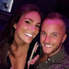 Travis Sumpter's Instagram, Twitter & Facebook