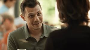 Un si grand soleil est une série de 2 saisons et 415 épisodes. Un Si Grand Soleil En Avance Eliott Fait La Connaissance De Berenice Et L Etau Se Resserre Autour De Severine Le Resume De L Episode 264 Du 29 Aout 2019 Video