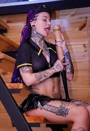 Yağmur şimşek dildo