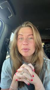 Taylor Winkel's Instagram, Twitter & Facebook