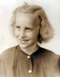 Barbara Chunn's Instagram, Twitter & Facebook