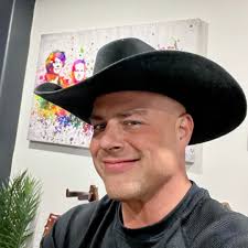 BTS from Professor Jeff's class where he taught a modified guillotine  choke. Needless to say there were a lot of quick tap outs with this one. ✋✋  #caiquejiujitsu #windsorontario #guillotinechoke