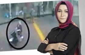 Ile söyleşinin altında imzası bulunan elif çakır, kendisine bunları bu kadın mı anlattı? diye soran editörüne, konuşacak hali yoktu. Kabatas Yalani Meger Elif Cakir In Yorumuymus