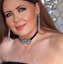 Yeaeaeaears ago, I watched the Lucy Show with my gran. I lived in  Amsterdam, I was 4-5 and only spoke and understood Dutch. I think back to  this moment with my gran