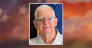 Brandy Reynolds's Instagram, Twitter & Facebook