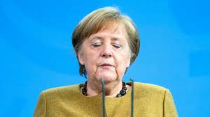 In 1954 her father took a post in east germany, where merkel grew up. Kanzlerin Angela Merkel Entgleitet Zusehends Die Kontrolle