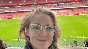 Abbie Downer's Instagram, Twitter & Facebook