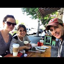Early life of elizabeth reaser. Nikki Reed Familientreffen Mit Twilight Eltern Peter Facinelli Und Elizabeth Reaser Promicabana