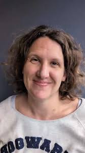 Kirche im Wandel! Was passiert mit meiner Kirche? In der Reihe Tiefgang  Evangelisch trifft Julia Illner am Mittwoch Abend auf Thomas Zeitler, der  die Ausstellung "Jesus liebt" in Nürnberg veranstaltet ...