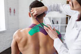 Ac (acromioclavicular) joint injuries are common in contact sports or accidents wherein a collision with the tip of the shoulder occurs. Kinesiotaping Din Helse Bjolsen