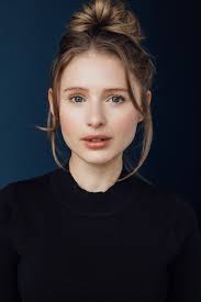 Alexandra Beaton's Instagram, Twitter & Facebook